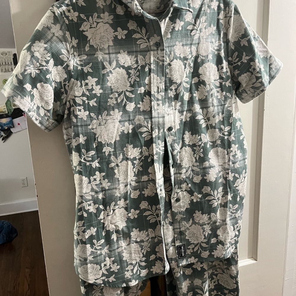 Wildfang Set, Green Floral Button Down Shirt with matching pants